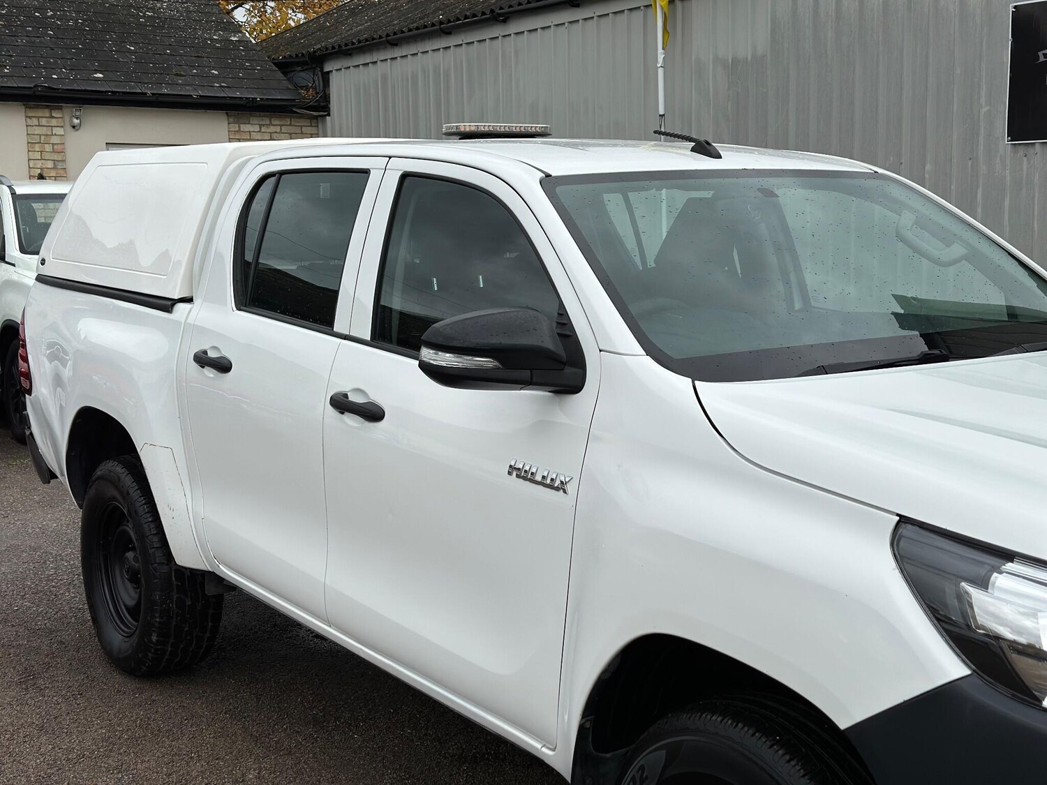 Used Toyota Hilux 2017 for sale - 76432167: Photo 23