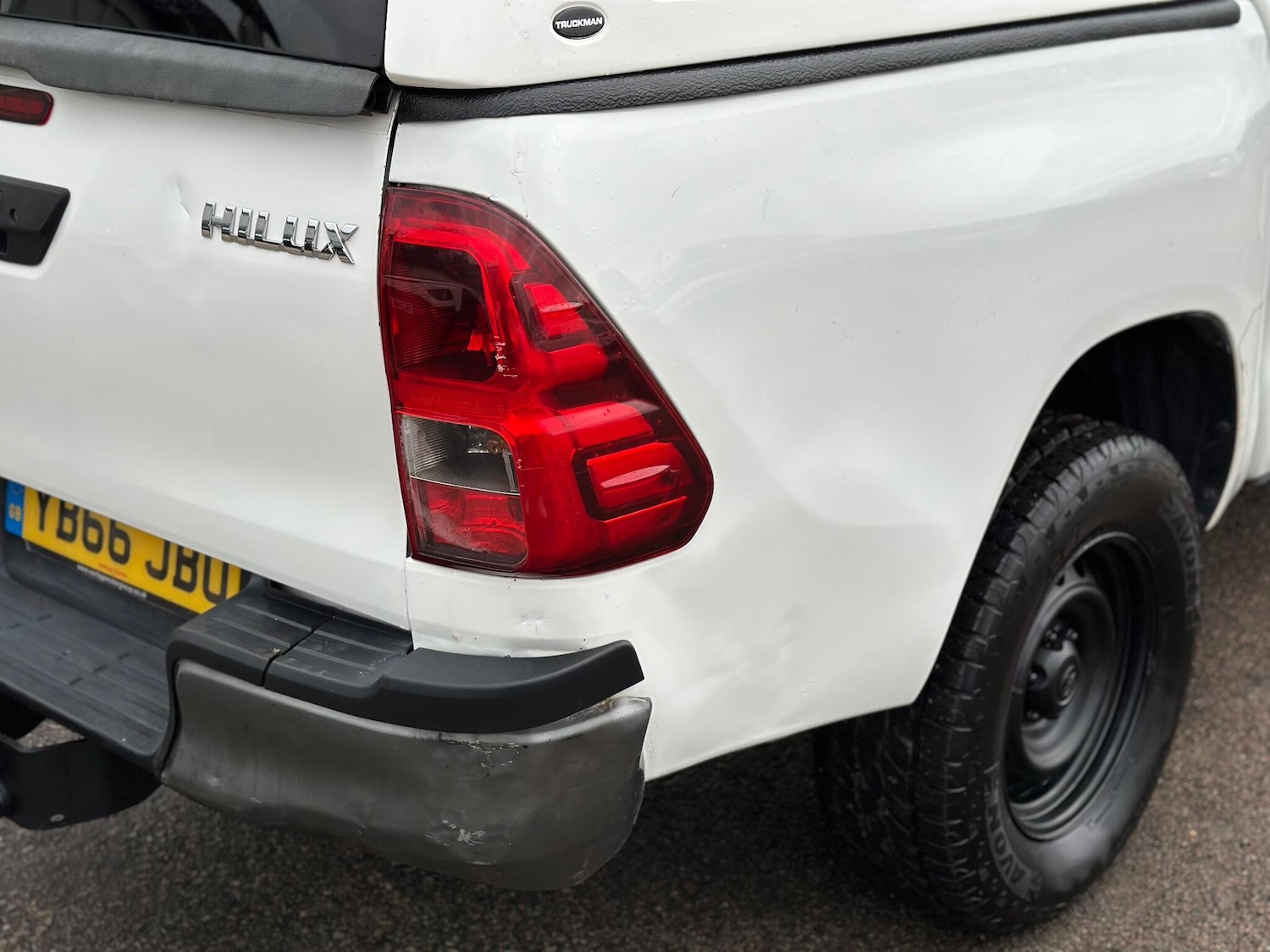 Used Toyota Hilux 2017 for sale - 76432167: Photo 28
