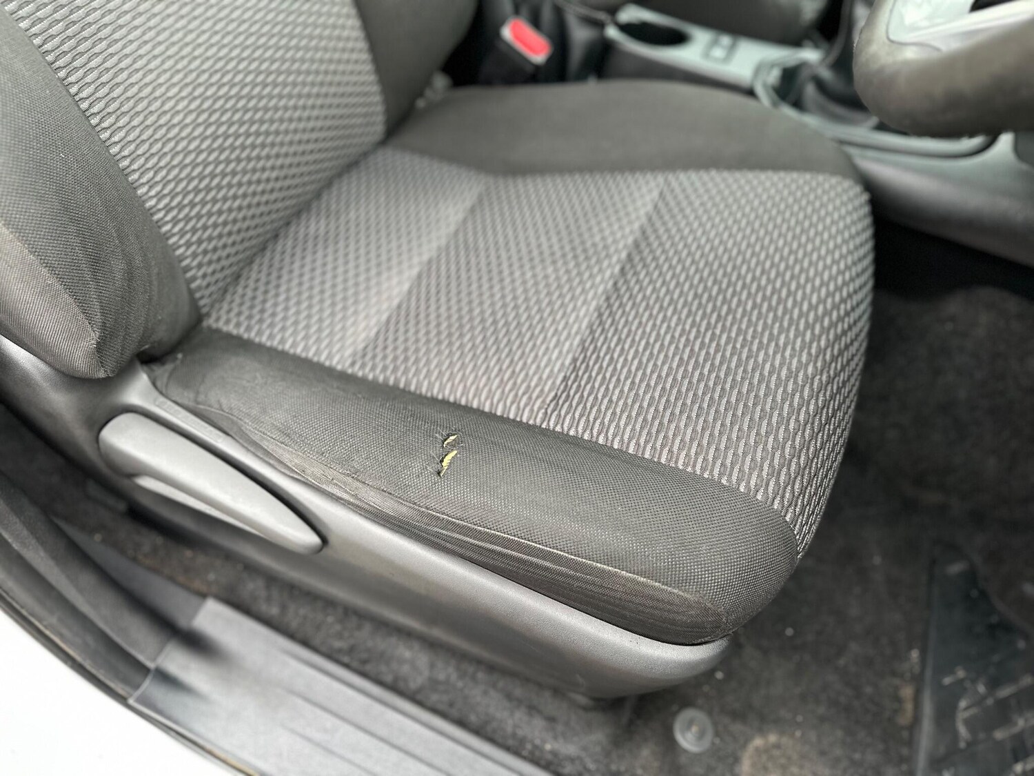 Used Toyota Hilux 2017 for sale - 76432167: Photo 33