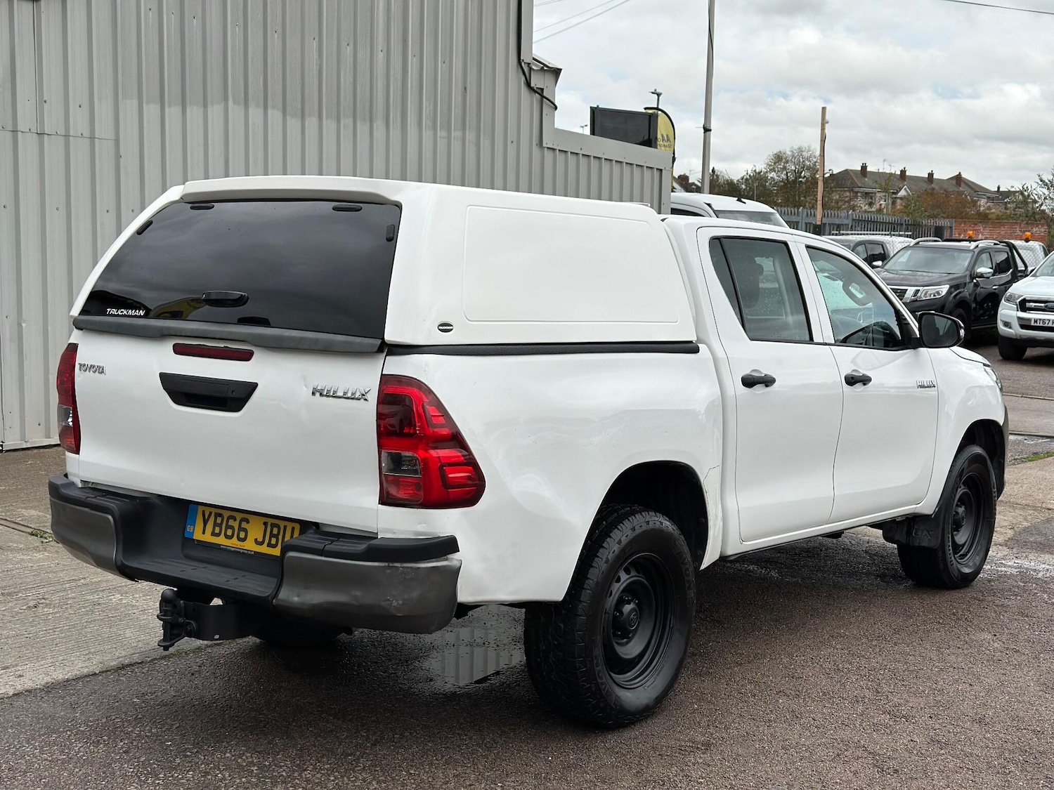 Used Toyota Hilux 2017 for sale - 76432167: Photo 7
