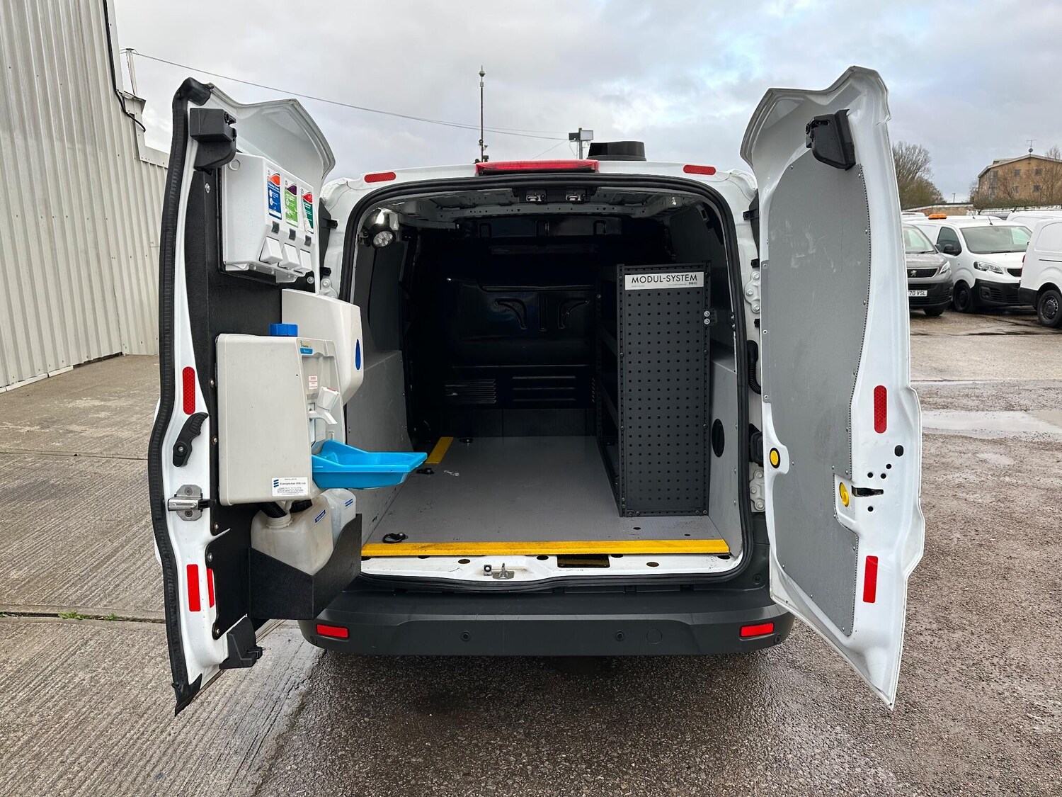 Used Ford Transit Connect 2018 for sale - 77496236: Photo 11