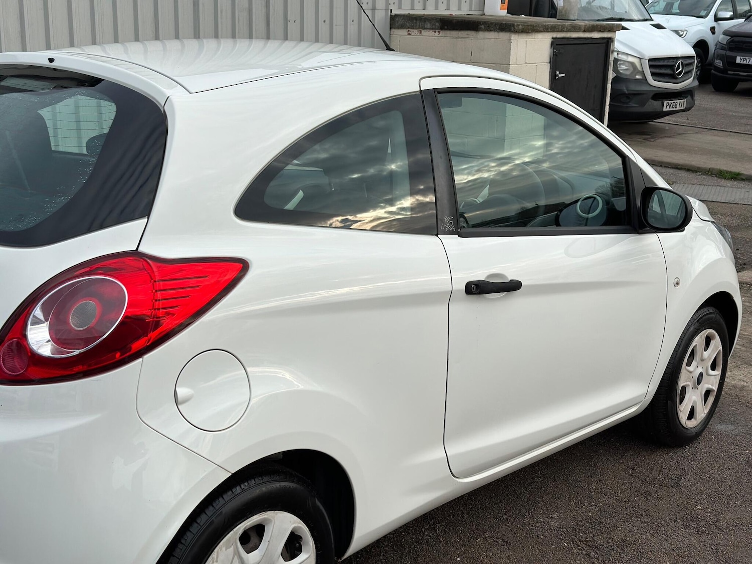 Used Ford Ka 2012 for sale - 77255152: Photo 32