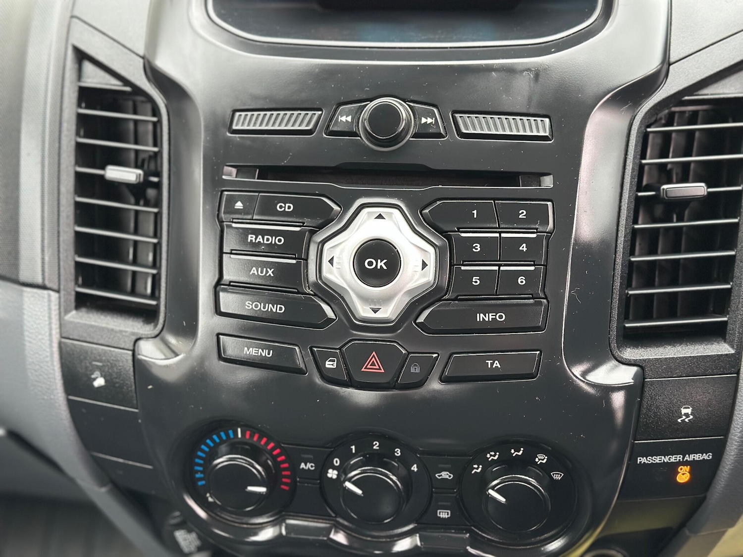 Used Ford Ranger 2013 for sale - 76752839: Photo 33