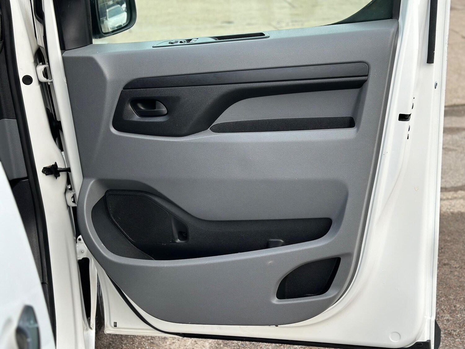 Used Citroen Dispatch 2019 for sale - 76538903: Photo 30