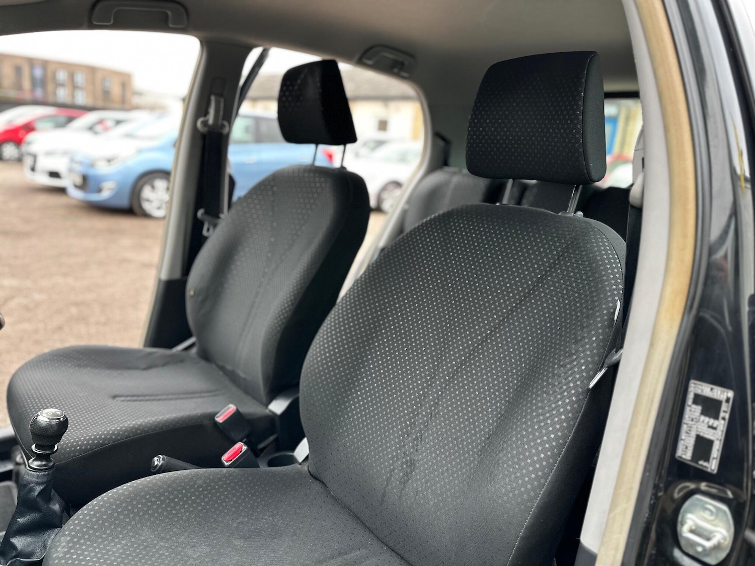 Used Toyota Yaris 2011 for sale - 77799120: Photo 17