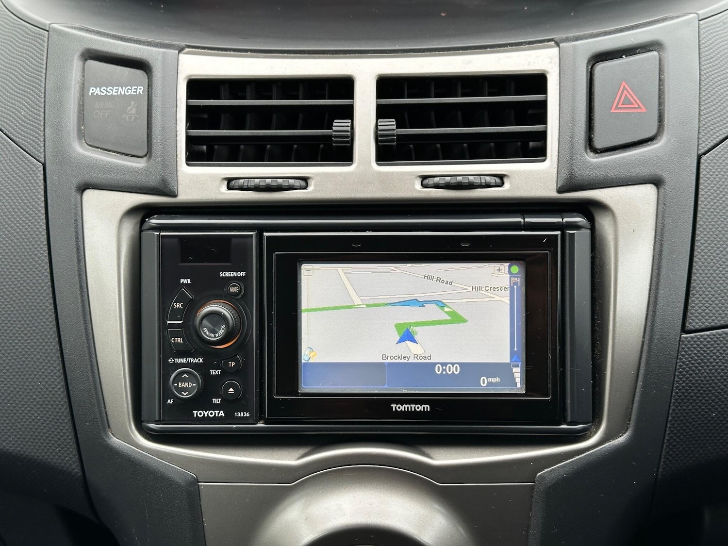 Used Toyota Yaris 2011 for sale - 77799120: Photo 27