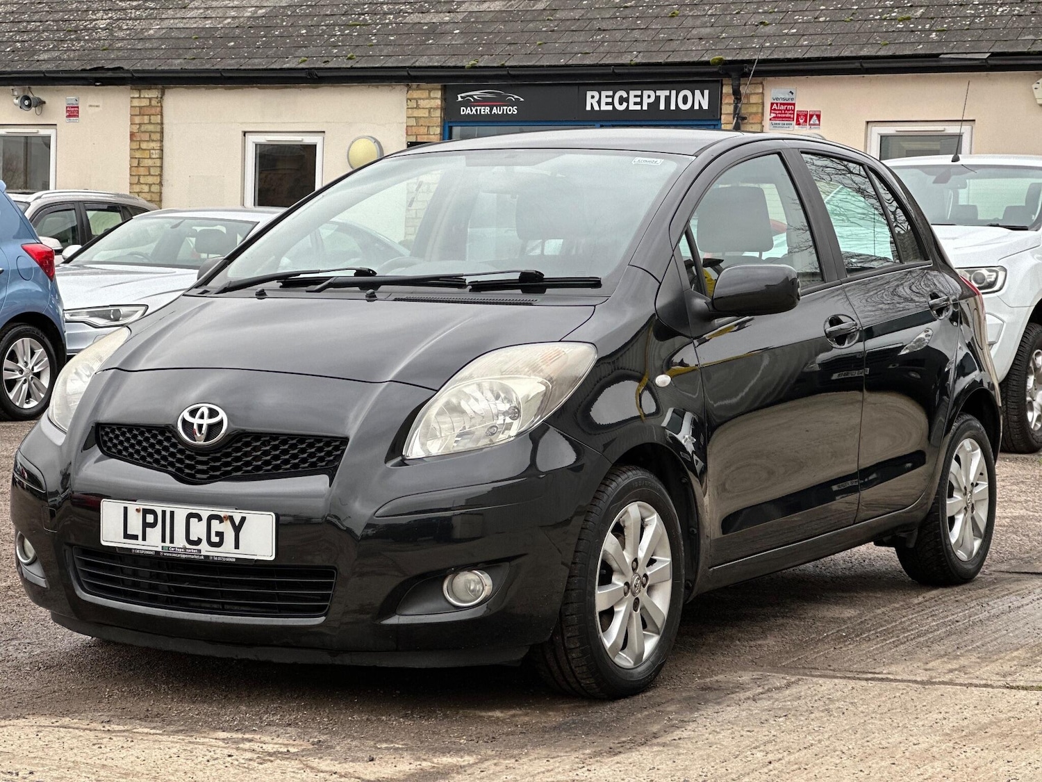 Used Toyota Yaris 2011 for sale - 77799120: Photo 3