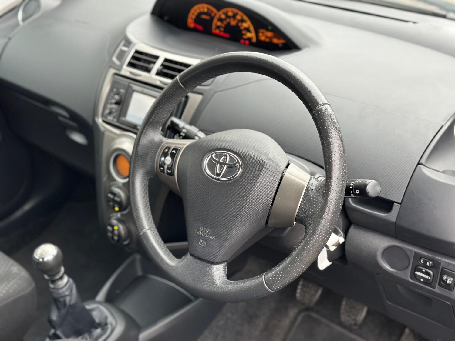 Used Toyota Yaris 2011 for sale - 77799120: Photo 9
