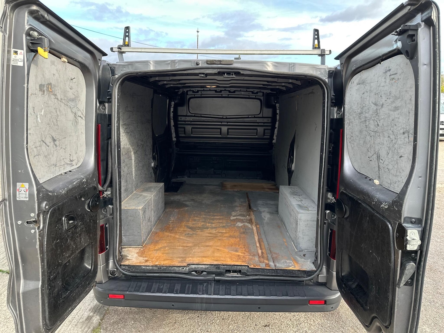 Used Vauxhall Vivaro 2018 for sale - 76995969: Photo 42