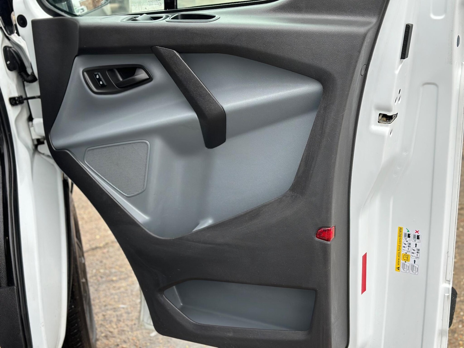 Used Ford Transit Custom 2017 for sale - 77142976: Photo 16