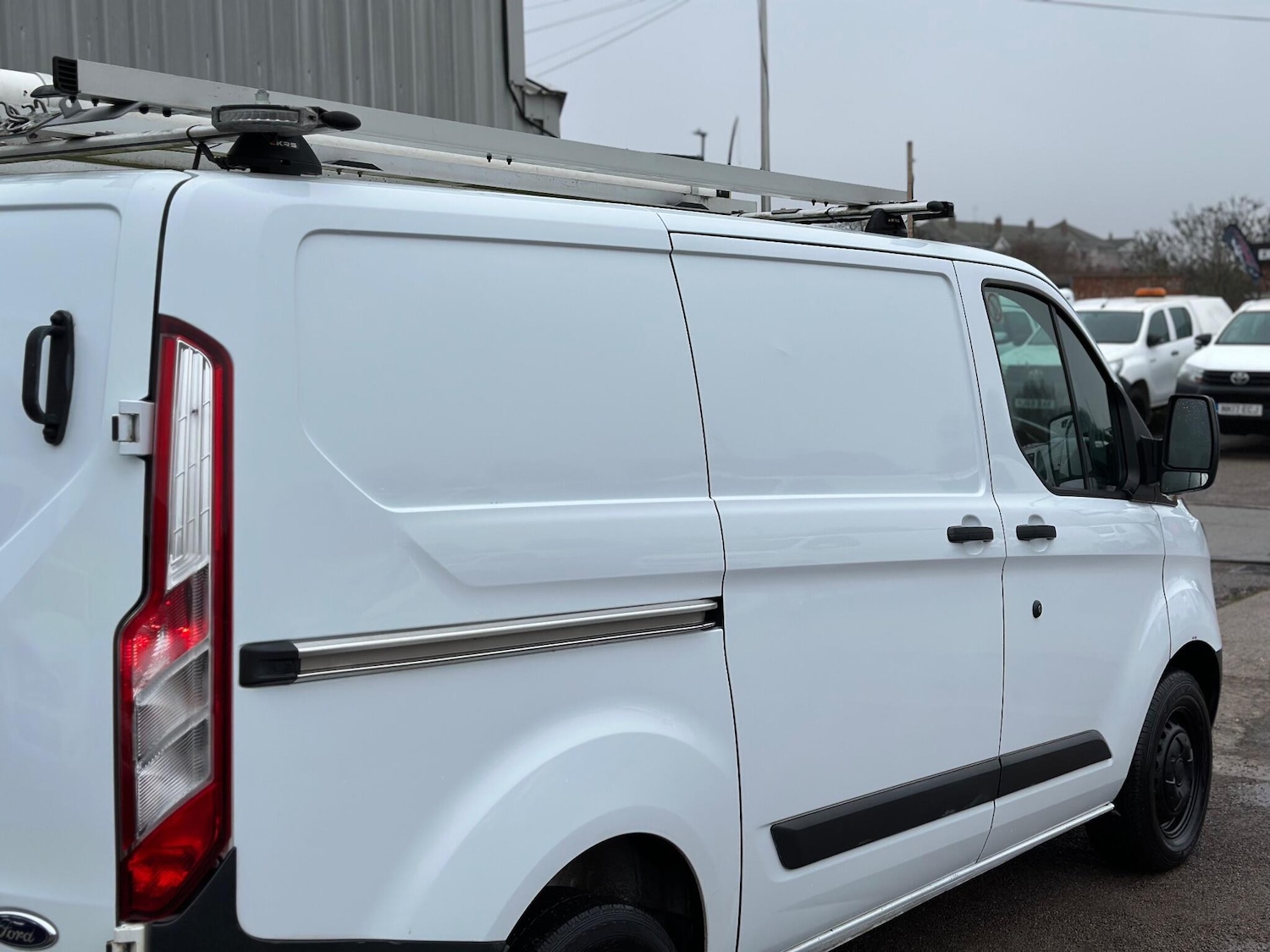 Used Ford Transit Custom 2017 for sale - 77142976: Photo 28