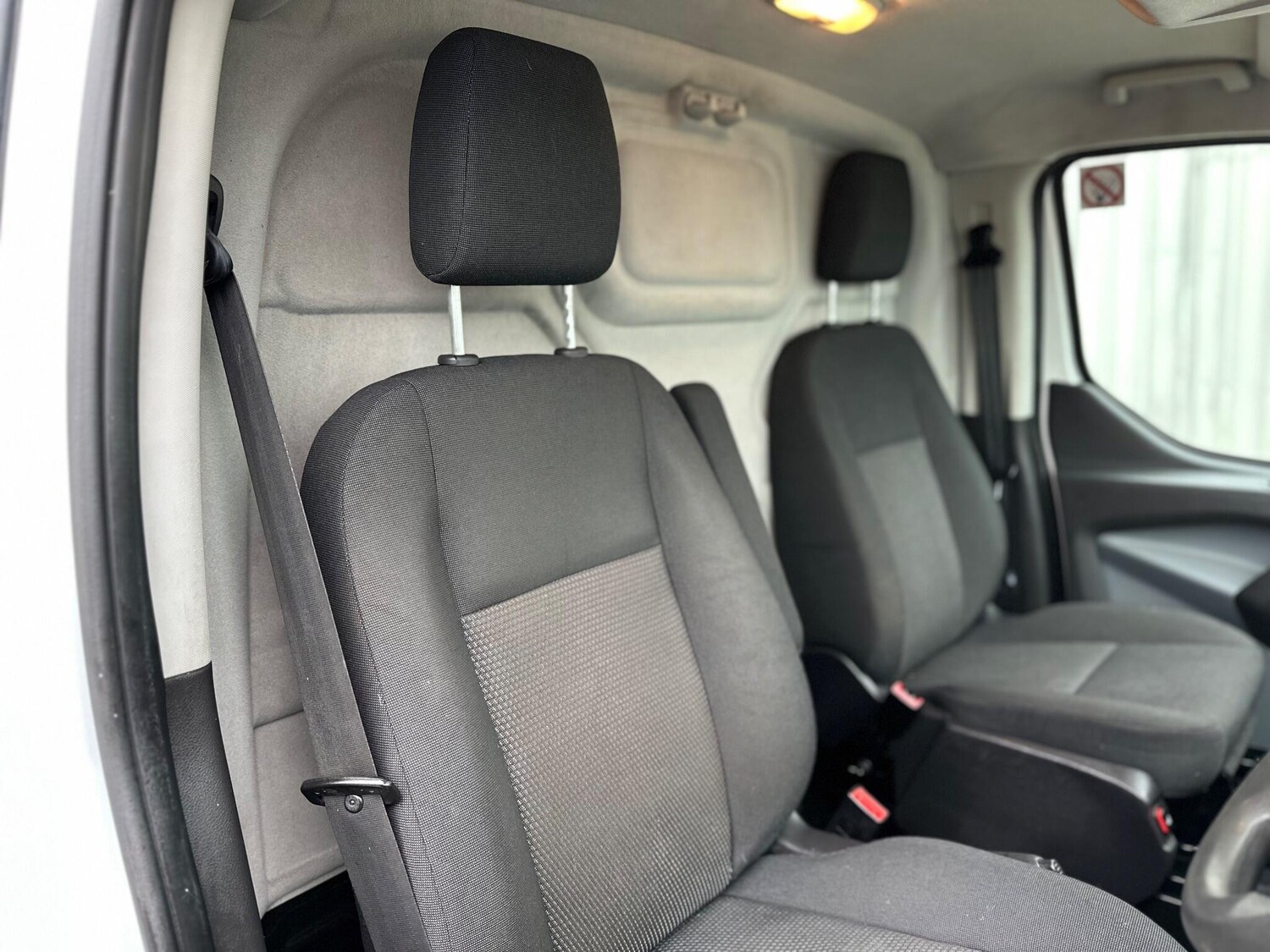 Used Ford Transit Custom 2017 for sale - 77142976: Photo 30