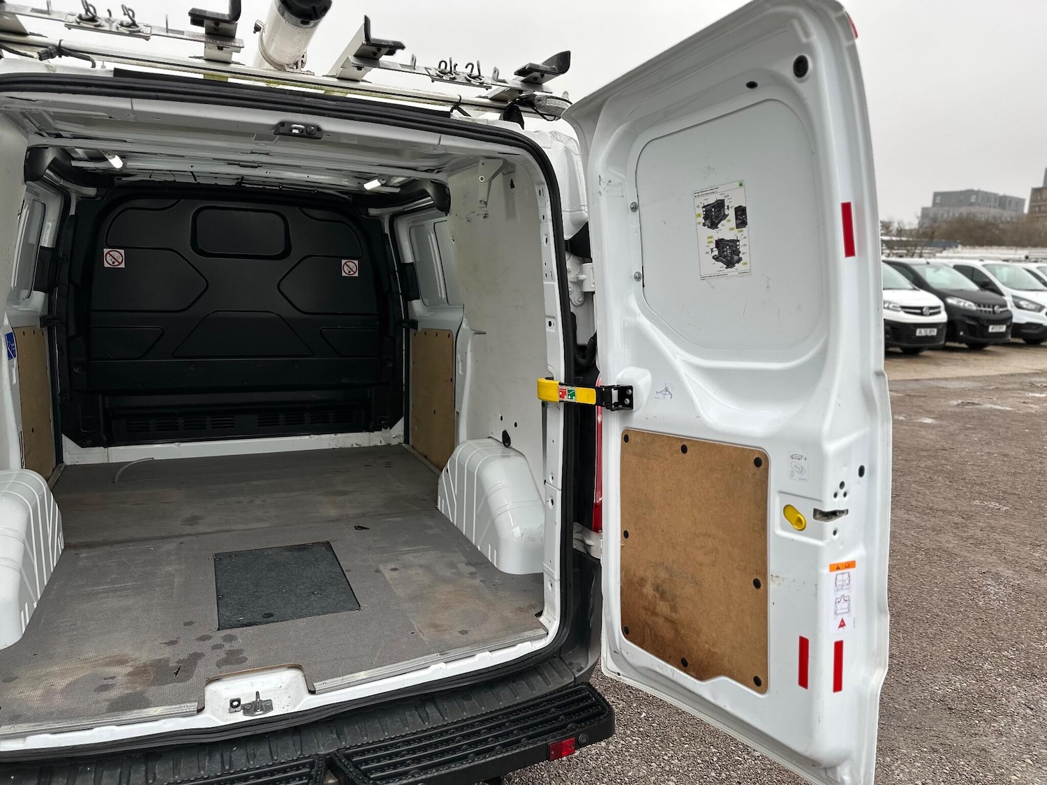 Used Ford Transit Custom 2017 for sale - 77142976: Photo 45