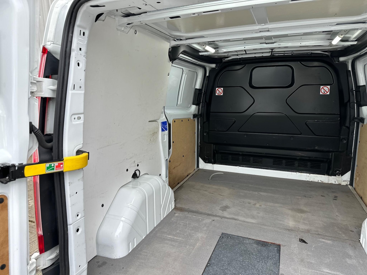 Used Ford Transit Custom 2017 for sale - 77142976: Photo 46