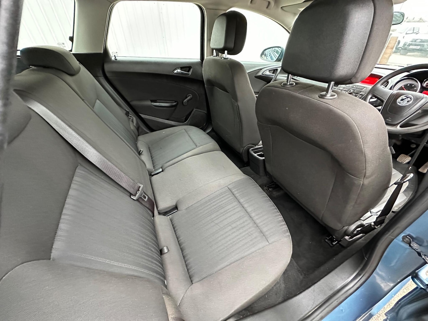 Used Vauxhall Astra 2013 for sale - 77066875: Photo 33