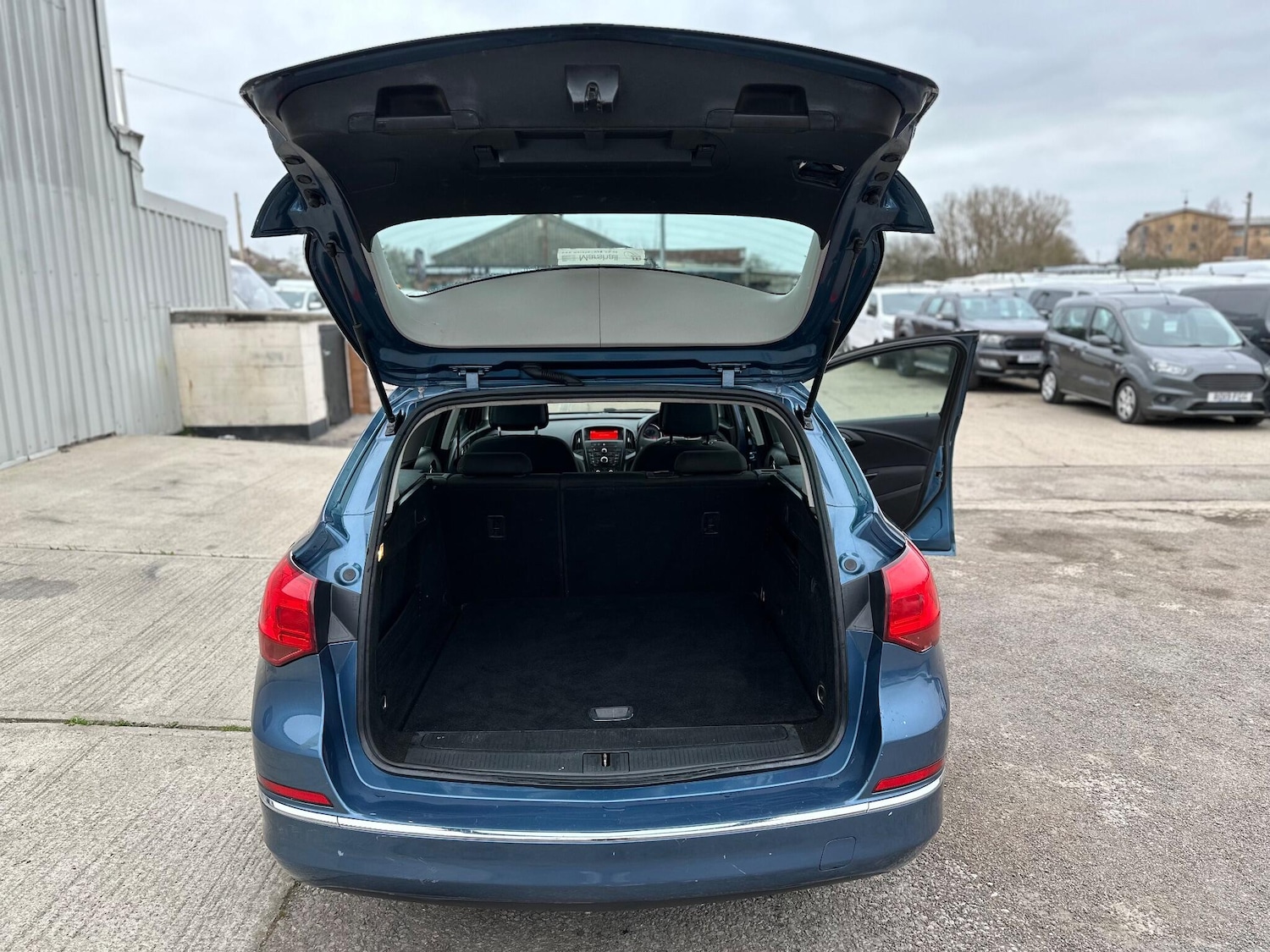 Used Vauxhall Astra 2013 for sale - 77066875: Photo 34