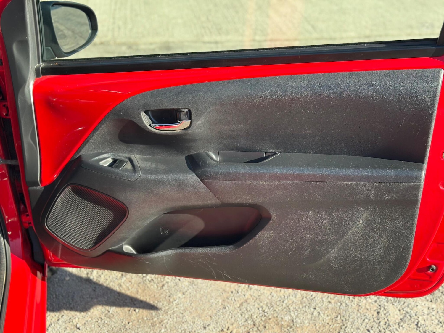 Used Toyota AYGO 2016 for sale - 77993949: Photo 32