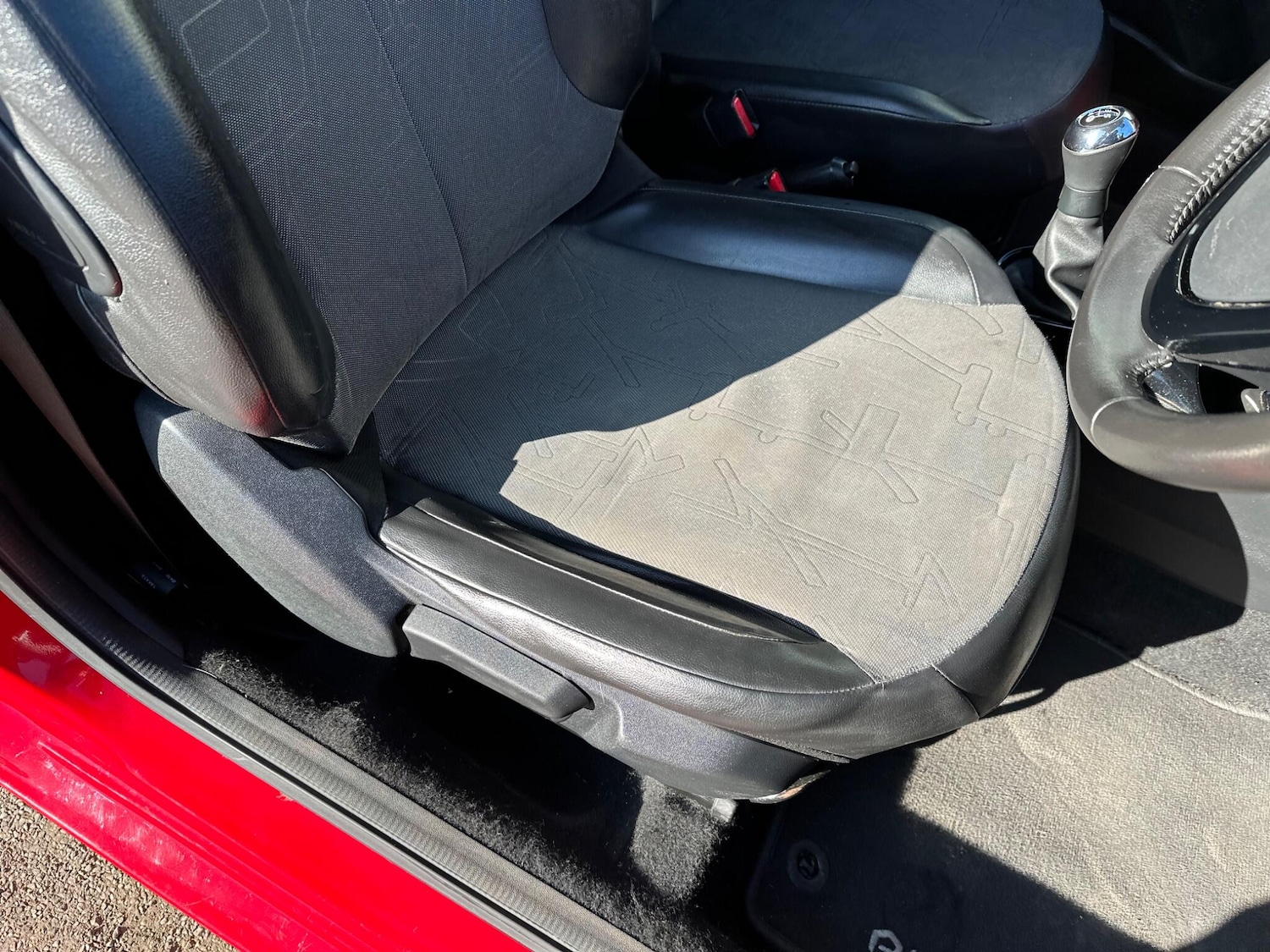 Used Toyota AYGO 2016 for sale - 77993949: Photo 33