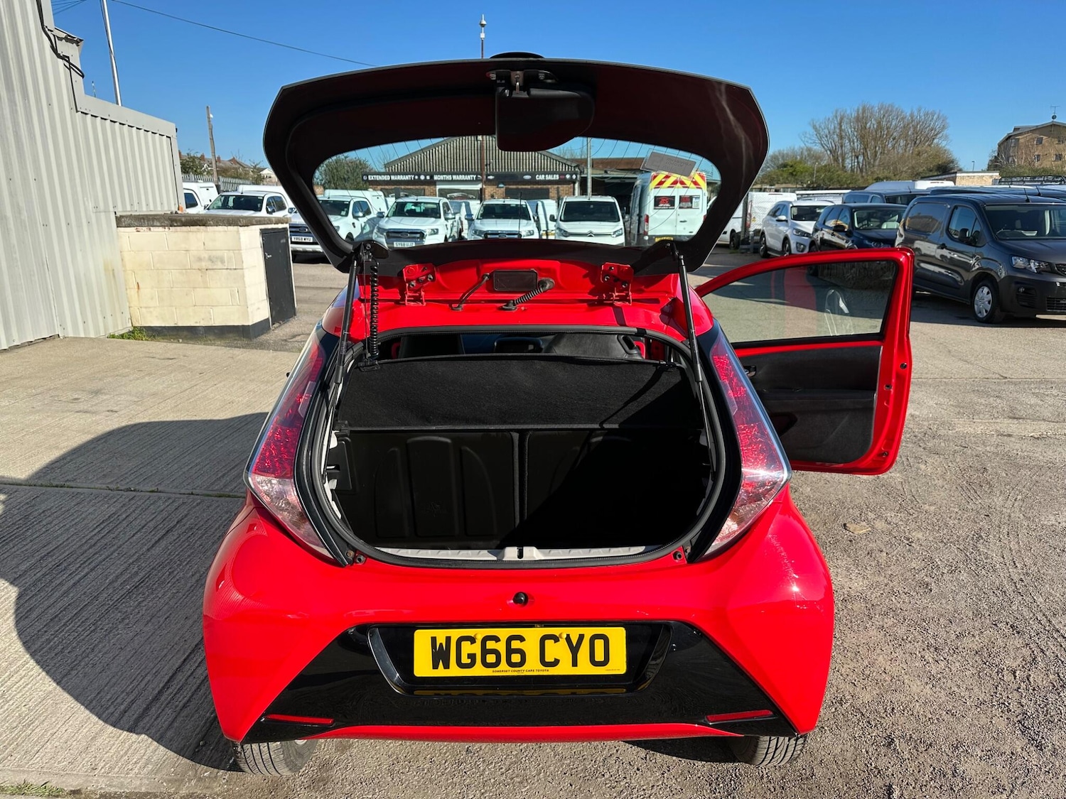 Used Toyota AYGO 2016 for sale - 77993949: Photo 45