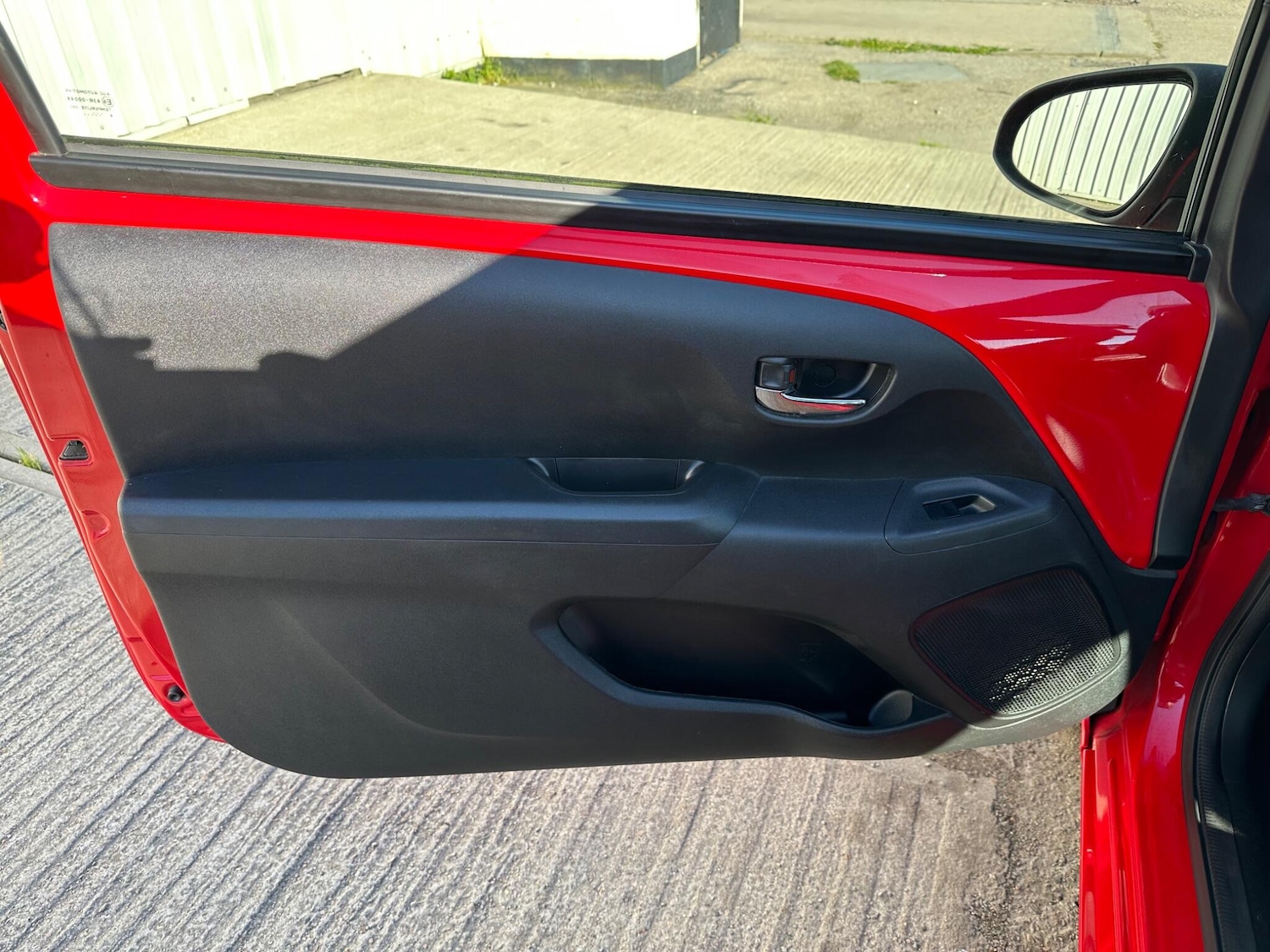 Used Toyota AYGO 2016 for sale - 77993949: Photo 47