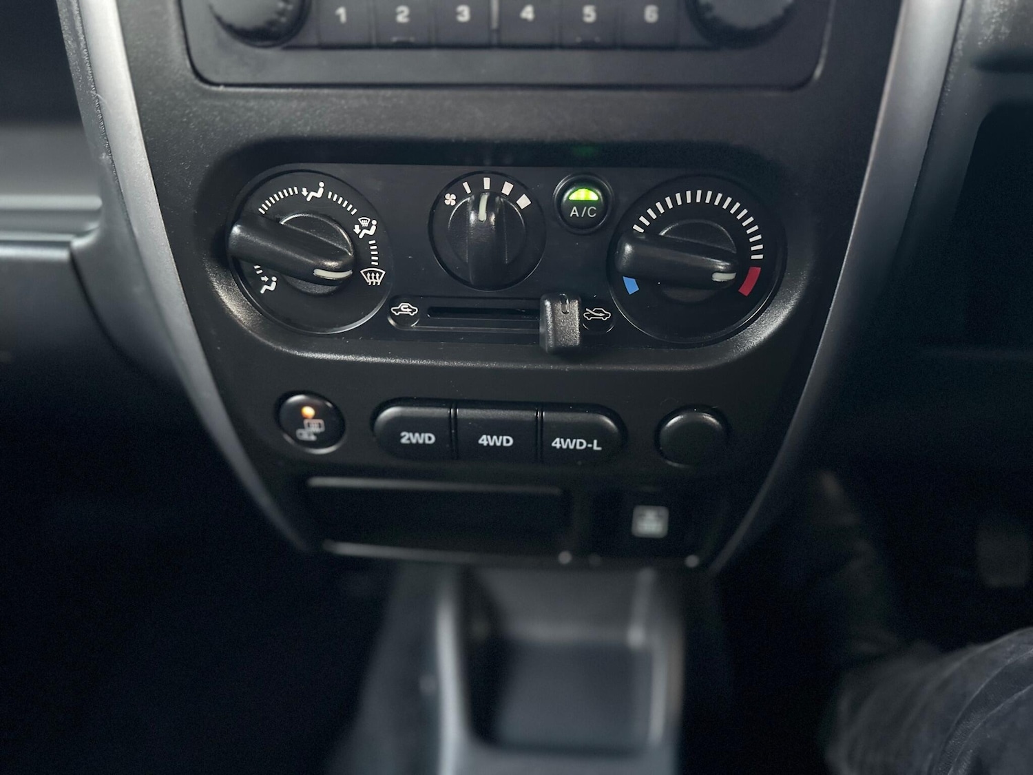 Used Suzuki Jimny 2015 for sale - 77440952: Photo 39