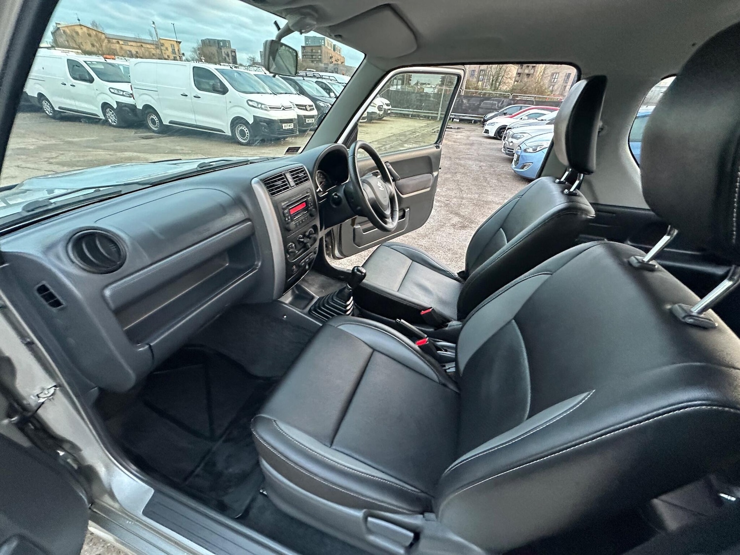 Used Suzuki Jimny 2015 for sale - 77440952: Photo 47