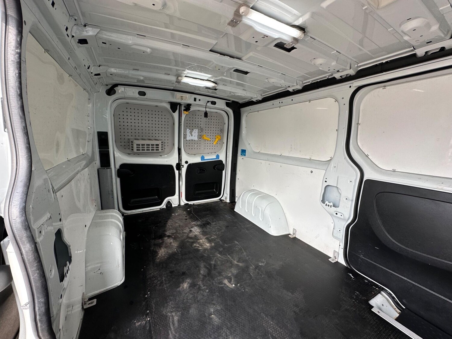 Used Vauxhall Vivaro 2019 for sale - 77993527: Photo 39