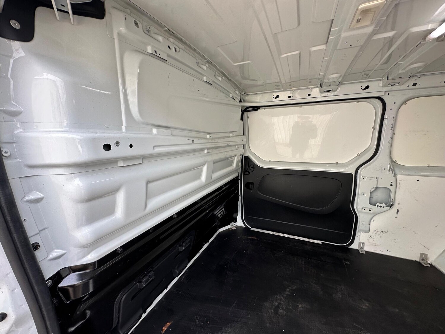 Used Vauxhall Vivaro 2019 for sale - 77993527: Photo 50