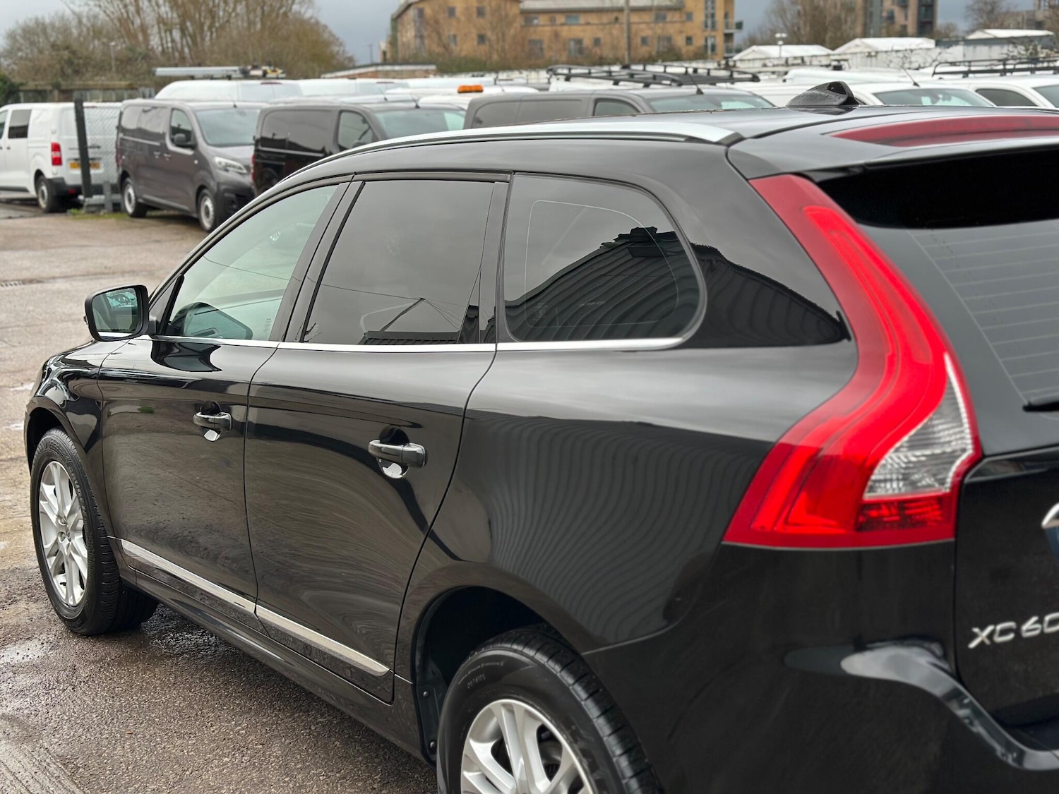 Used Volvo XC60 for sale - 77683140: Photo 27