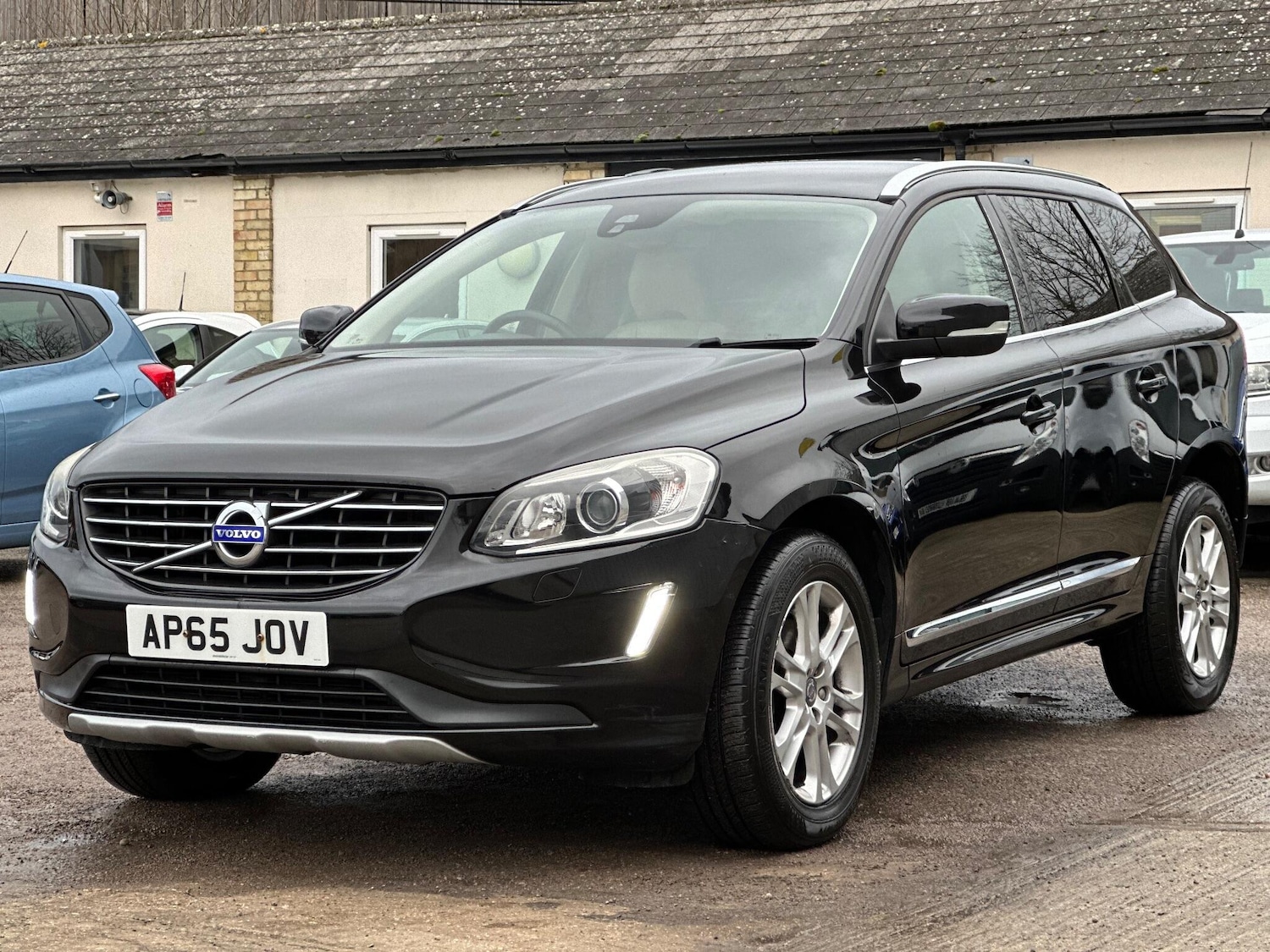 Used Volvo XC60 for sale - 77683140: Photo 3
