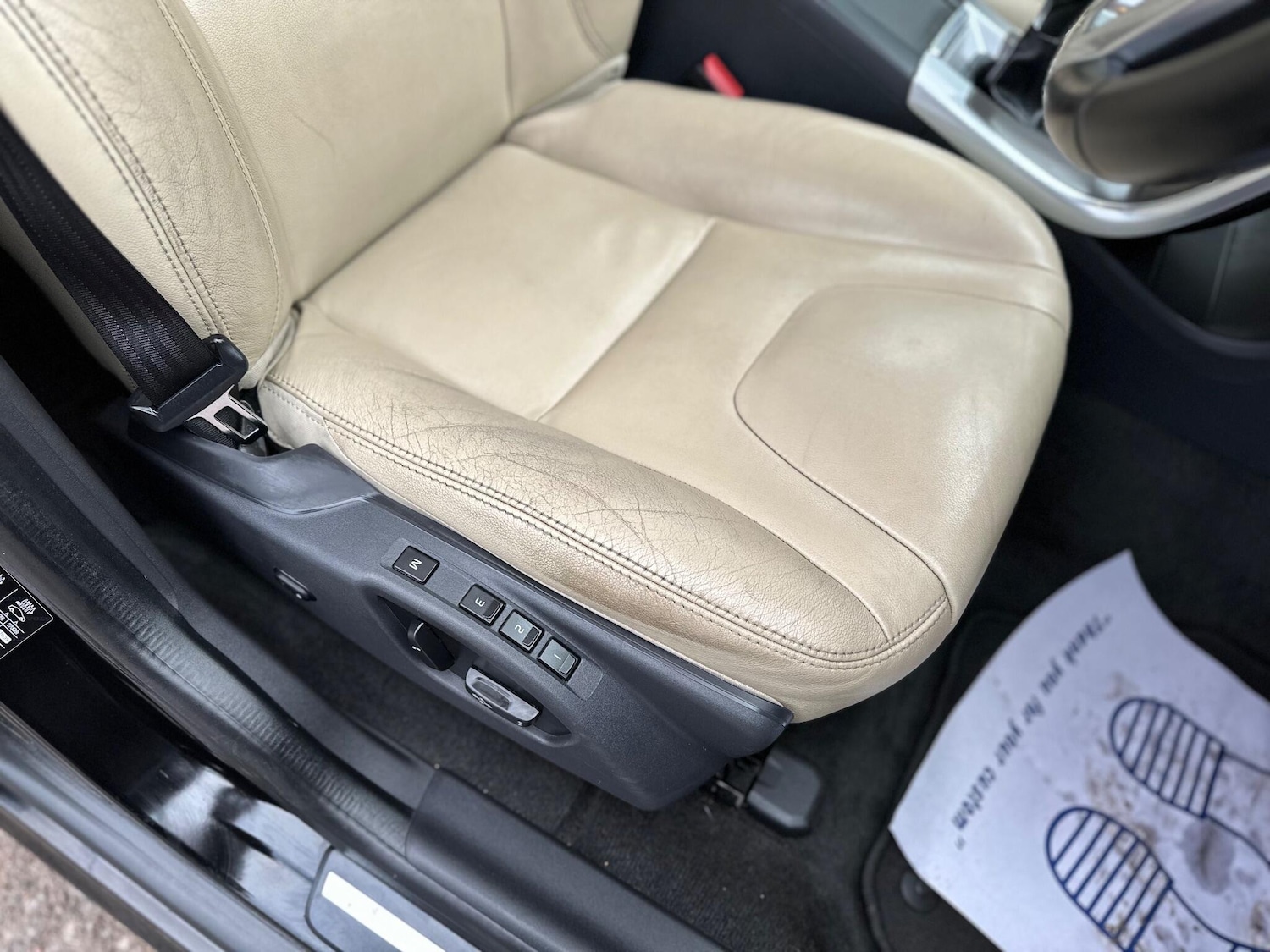 Used Volvo XC60 for sale - 77683140: Photo 31