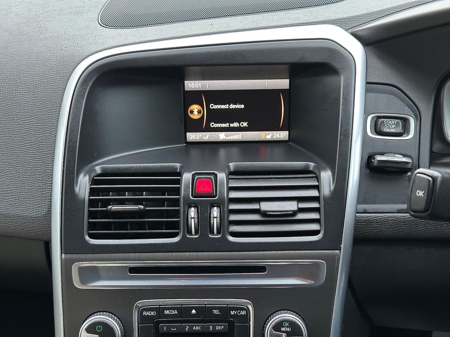 Used Volvo XC60 for sale - 77683140: Photo 41