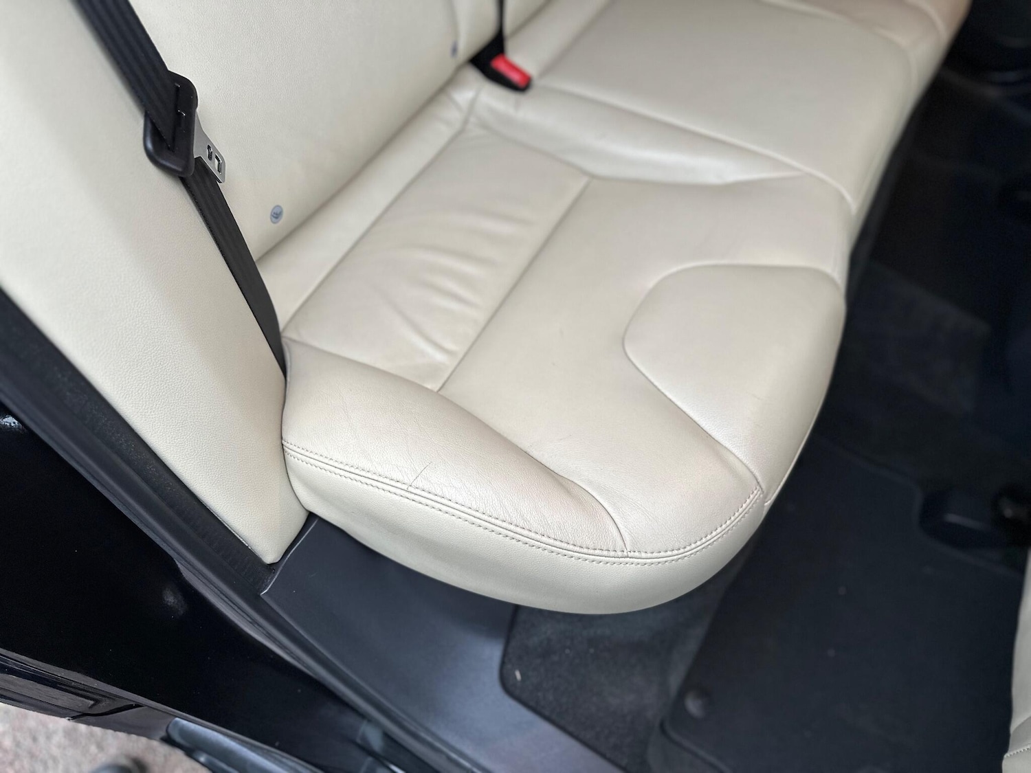 Used Volvo XC60 for sale - 77683140: Photo 46