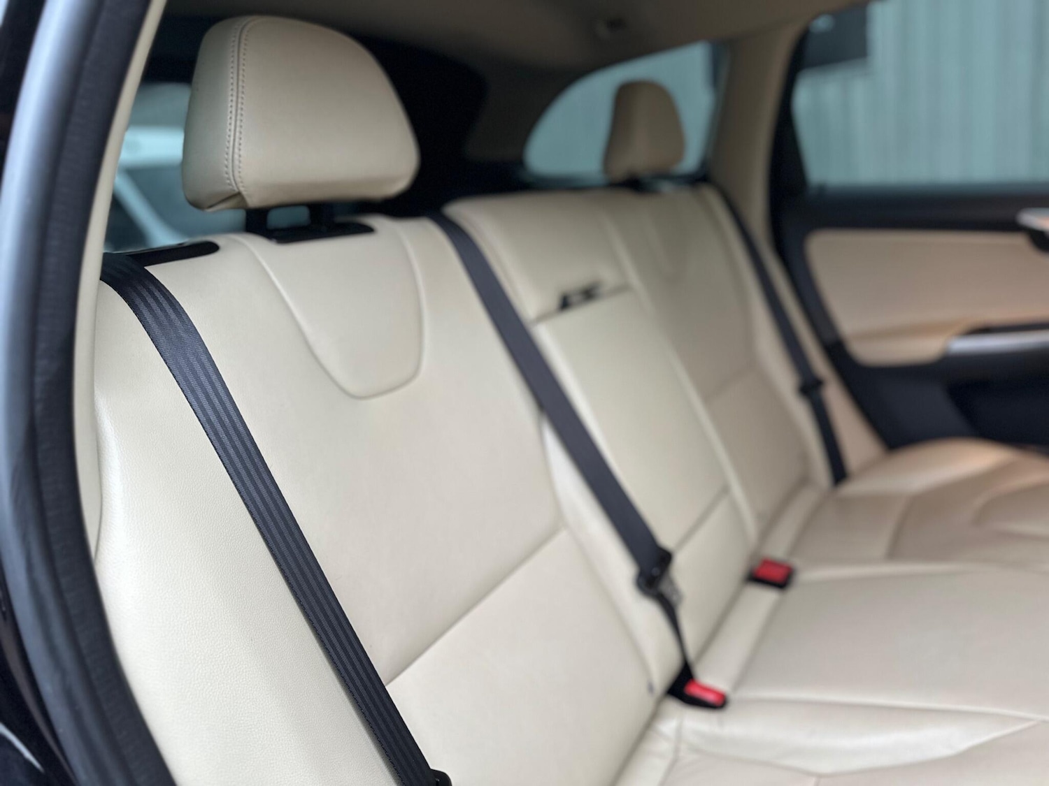 Used Volvo XC60 for sale - 77683140: Photo 47