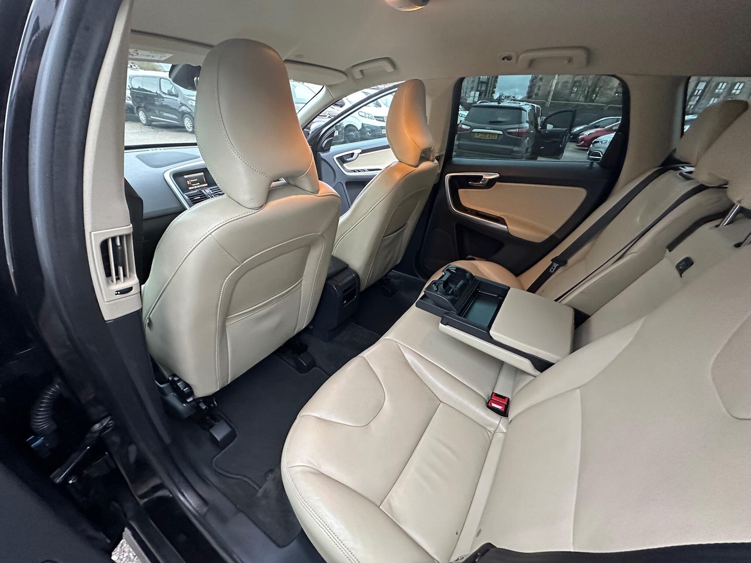 Used Volvo XC60 for sale - 77683140: Photo 57