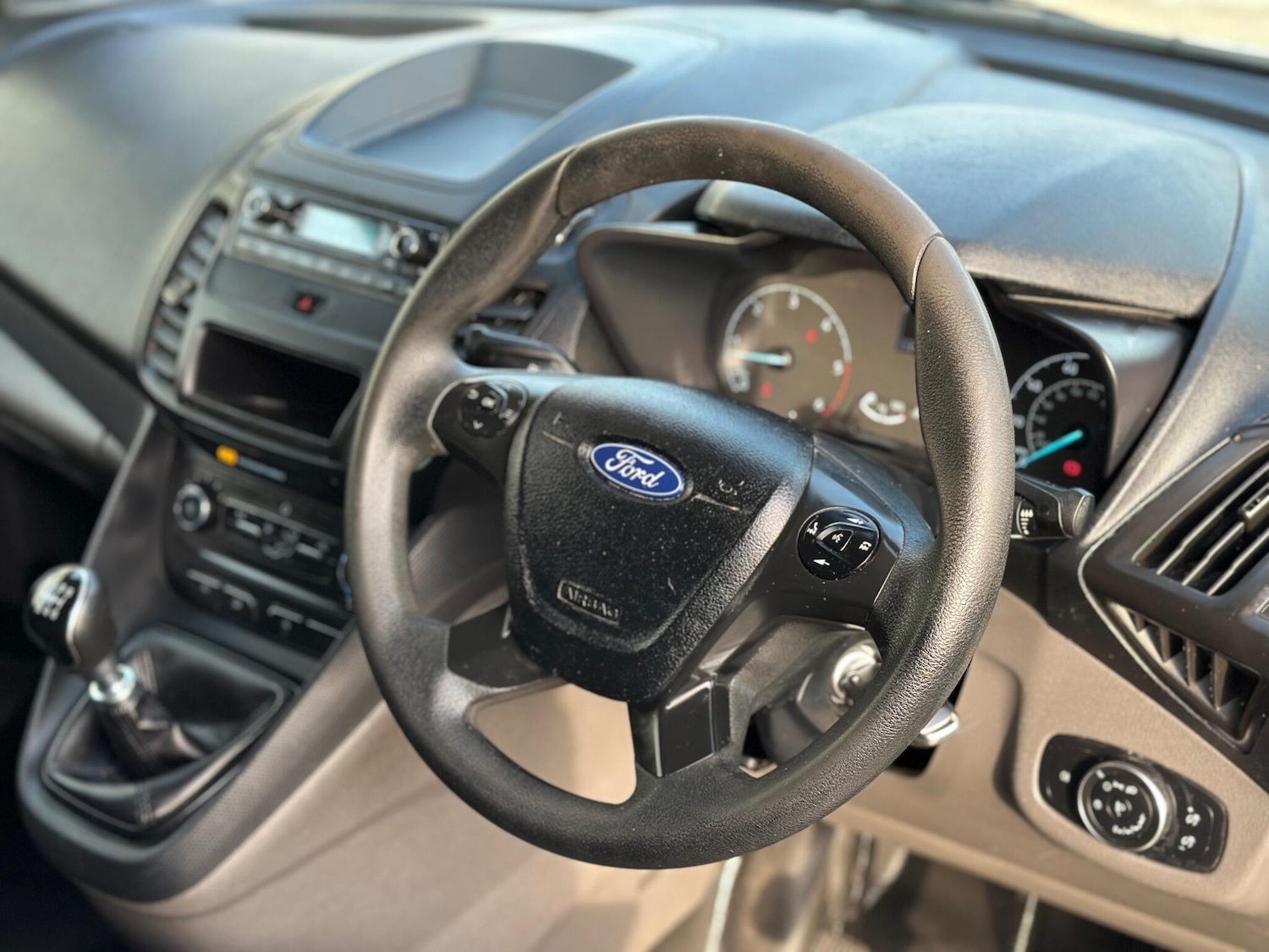 Used Ford Transit Connect 2020 for sale - 76108621: Photo 9