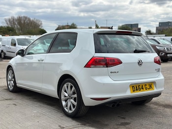 Used Volkswagen Golf 2015 for sale - 75669819: Photo