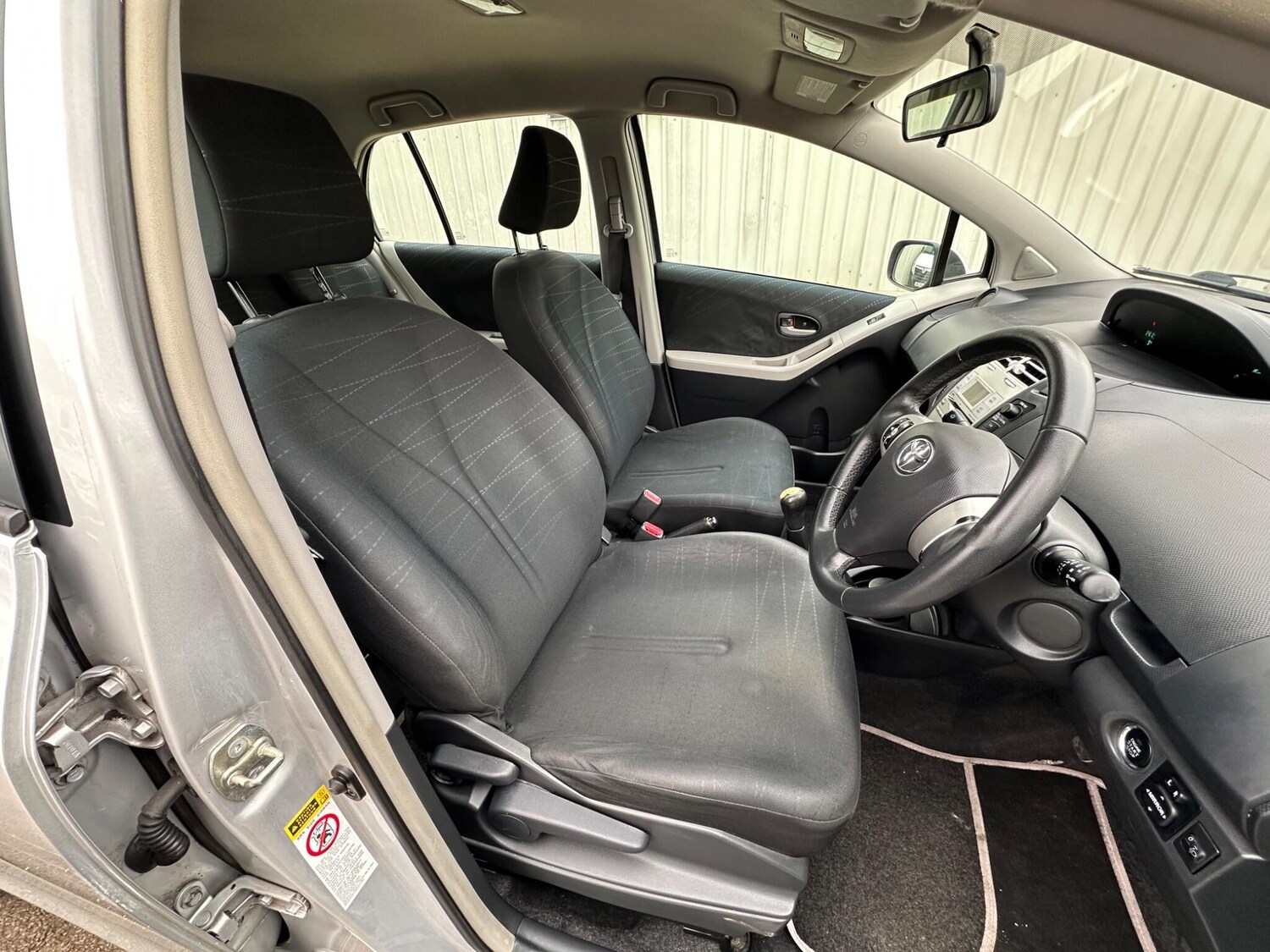 Used Toyota Yaris 2008 for sale - 77839459: Photo 11