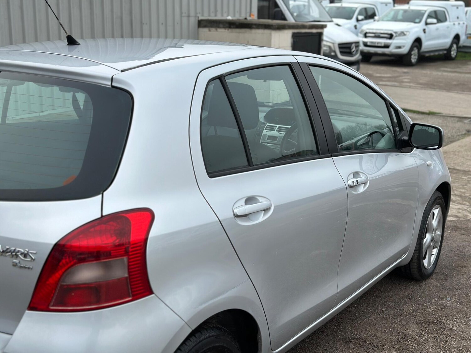 Used Toyota Yaris 2008 for sale - 77839459: Photo 29