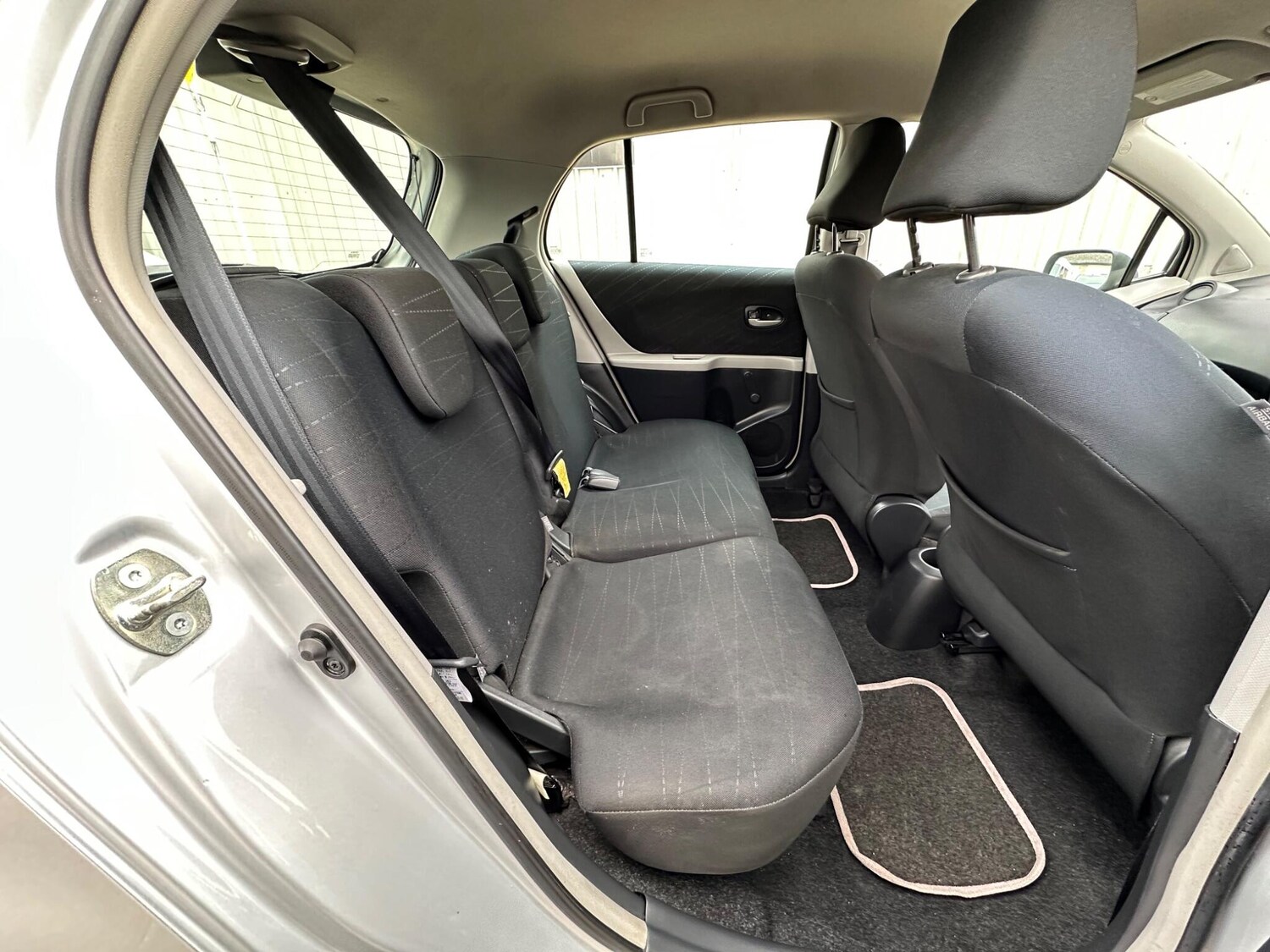 Used Toyota Yaris 2008 for sale - 77839459: Photo 41