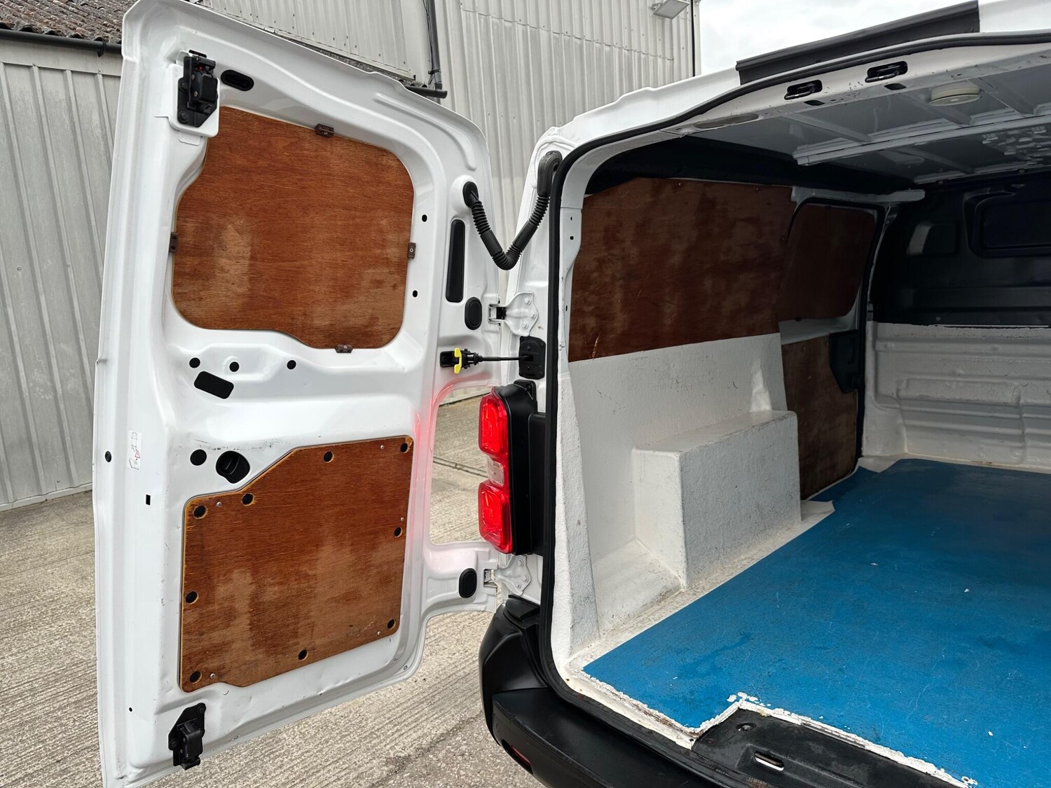 Used Peugeot Expert 2021 for sale - 77695651: Photo 31