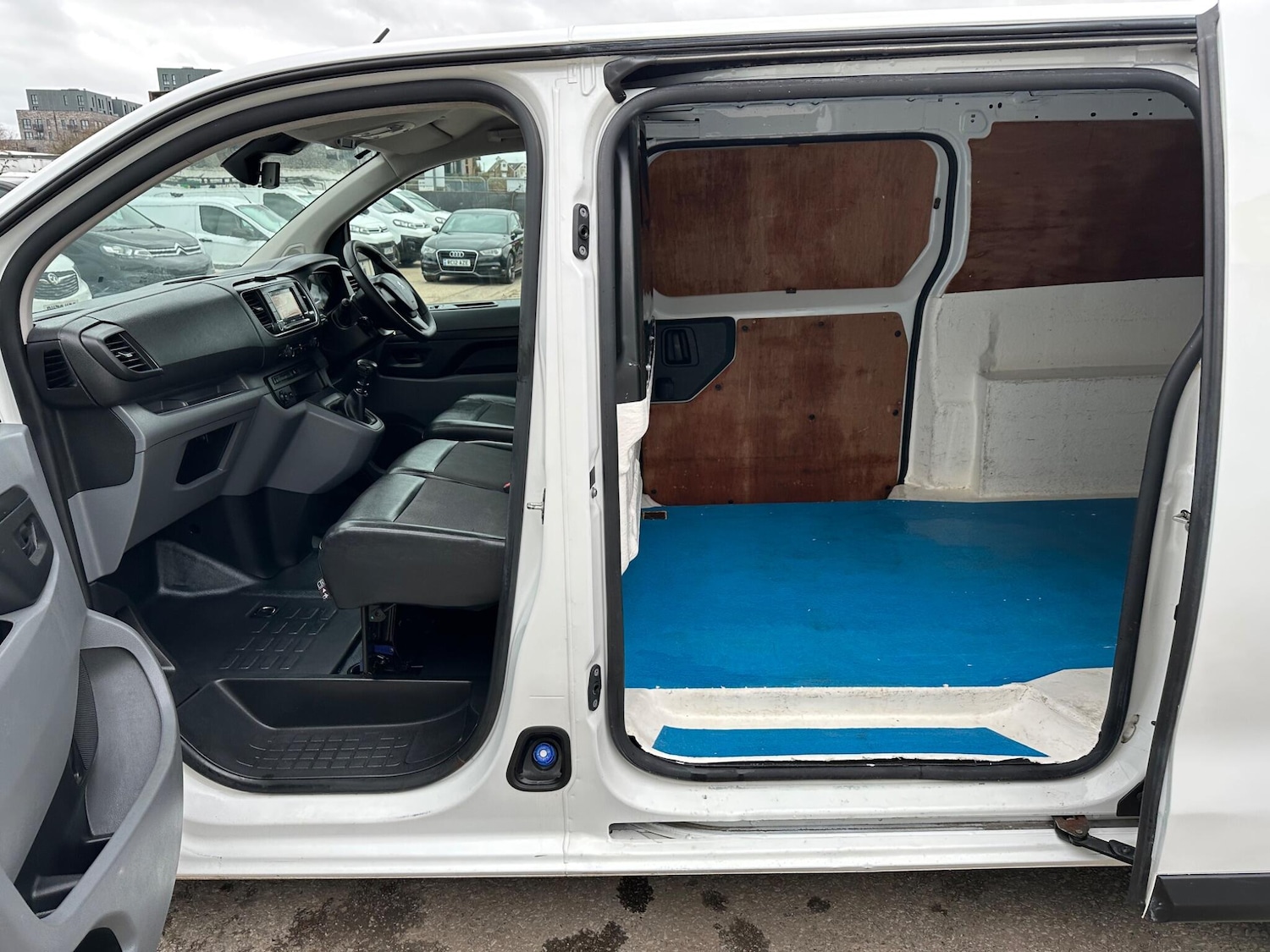 Used Peugeot Expert 2021 for sale - 77695651: Photo 35