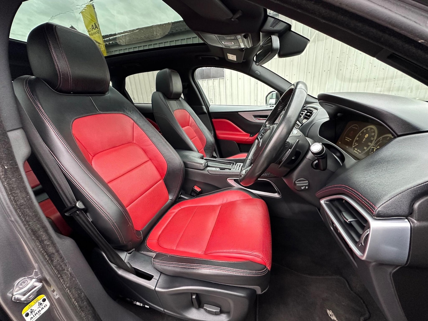 Used Jaguar F-Pace 2017 for sale - 76886998: Photo 11