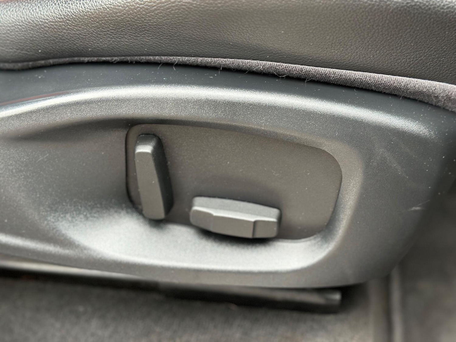 Used Jaguar F-Pace 2017 for sale - 76886998: Photo 33