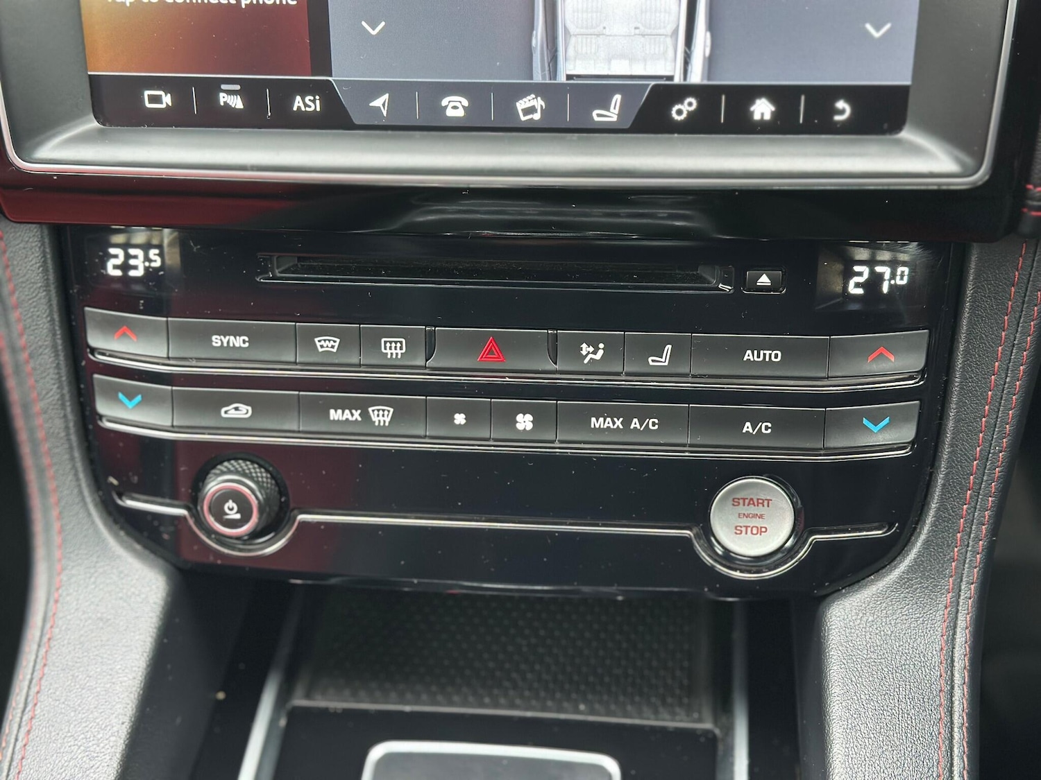 Used Jaguar F-Pace 2017 for sale - 76886998: Photo 45