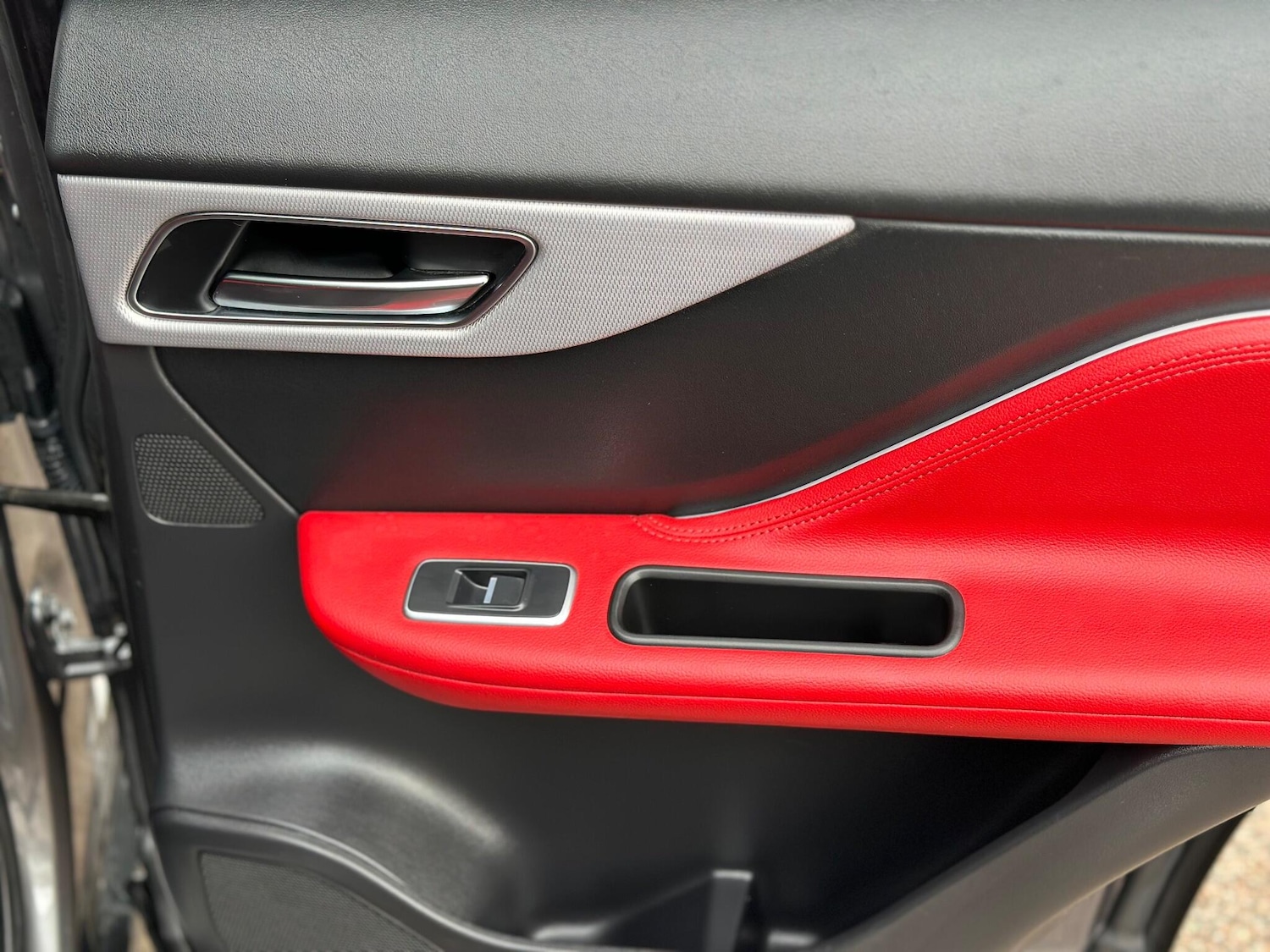 Used Jaguar F-Pace 2017 for sale - 76886998: Photo 53