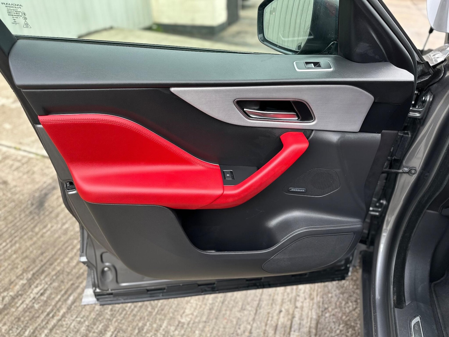 Used Jaguar F-Pace 2017 for sale - 76886998: Photo 69