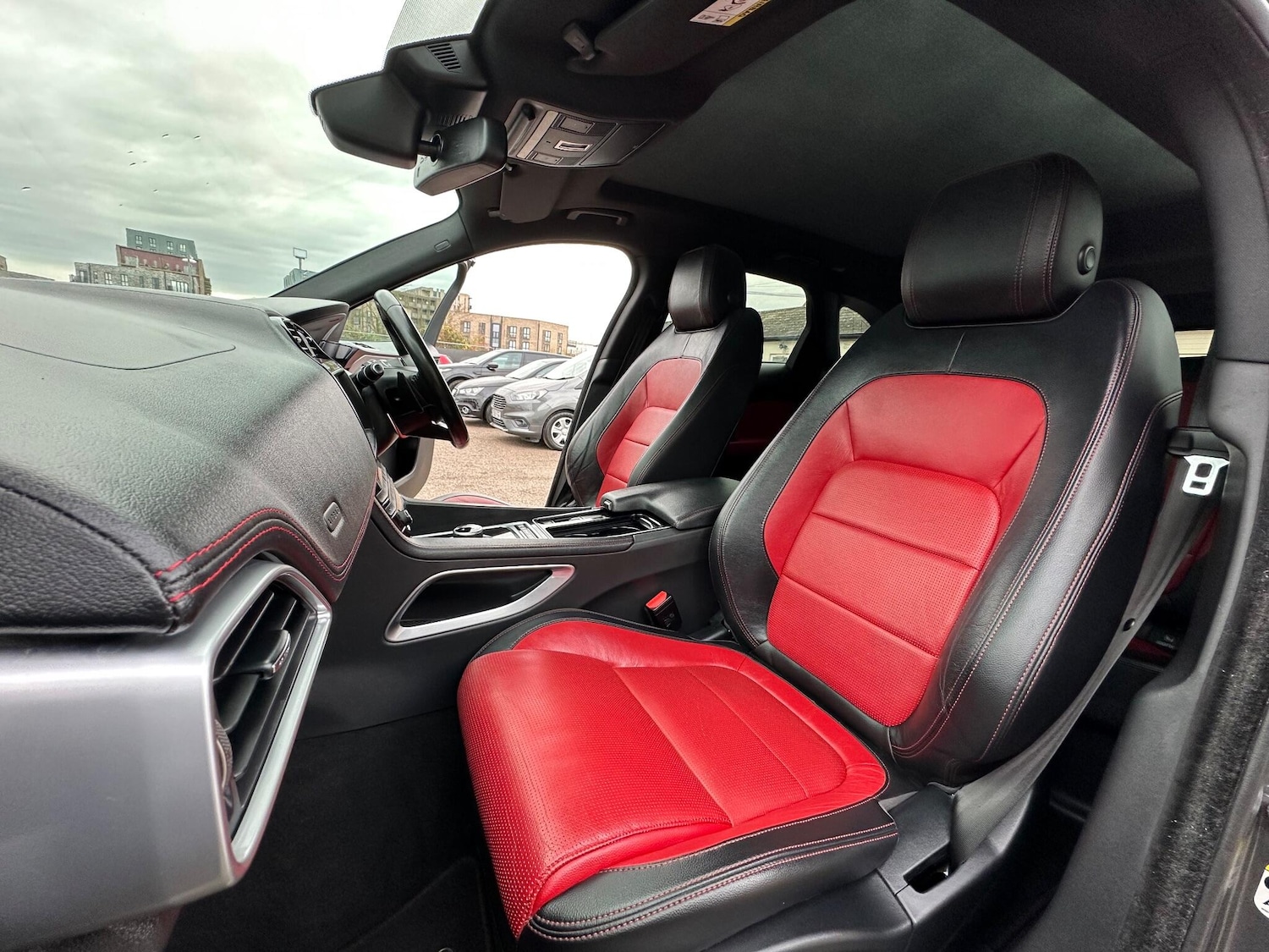 Used Jaguar F-Pace 2017 for sale - 76886998: Photo 72