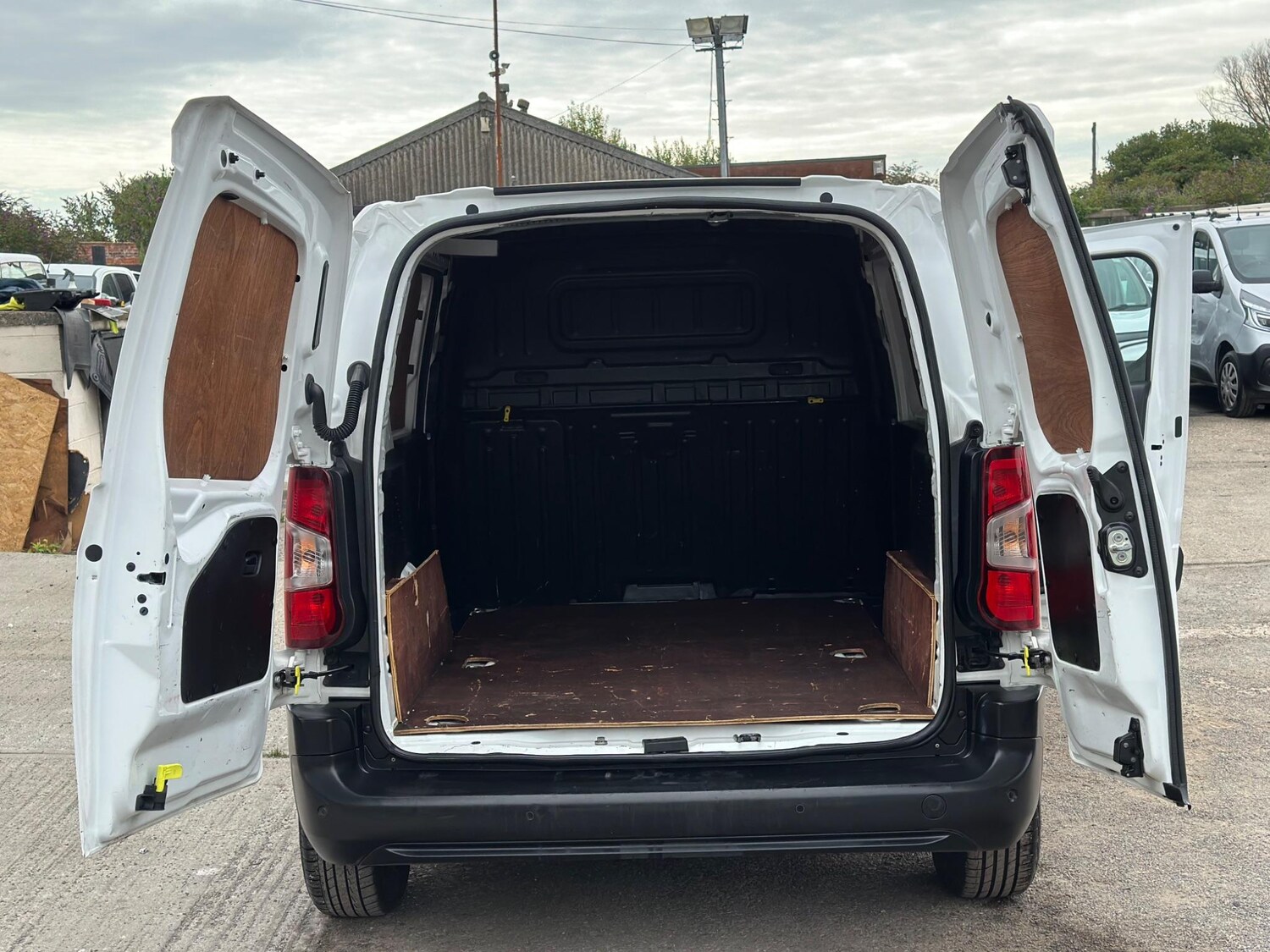 Vehicle 21