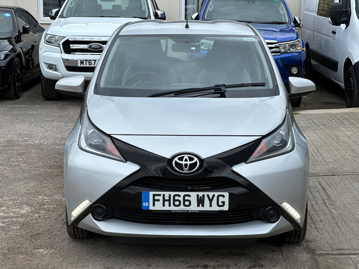 Used Toyota AYGO 2017 for sale - 77695818: Photo 17